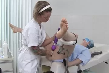 intimnyy seans masturbacii na ginekologicheskom kresle